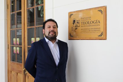 Profesor Rodrigo Arriagada publica articulo sobre prácticas evaluativas de docentes de religión católica