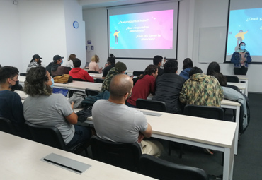 Se realizó la primera charla de este año sobre innovación y emprendimiento en la Escuela de Ingeniería Mecánica