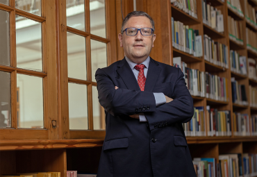 Santa Sede confirma nombramiento como futuro rector PUCV al profesor Nelson Vásquez Lara