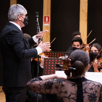 Orquesta Clásica PUCV realizó exitoso concierto en sala IBC