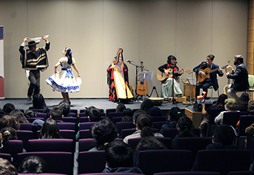 Agrupación Meliche protagonizó el tradicional concierto de Fiestas Patrias de CEA PUCV