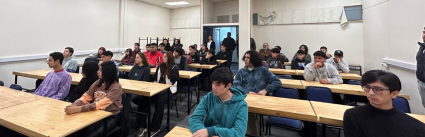 Instituto de Geografía recibe a novatos con terreno patrimonial por Valparaíso