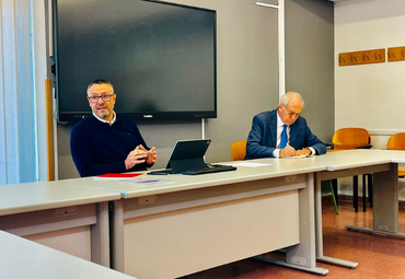 Profesor Álvaro Vidal expone en Seminario de Derecho Privado en España