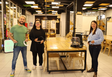 Escudo facial de Valparaíso MakerSpace se transforma en el primer diseño industrial de la PUCV