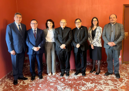 Dra. Loreto Moya visitó el Dicasterio para la Cultura y la Educación, donde fue presentada como la nueva Decana de la Facultad de Teología ante la Santa Sede