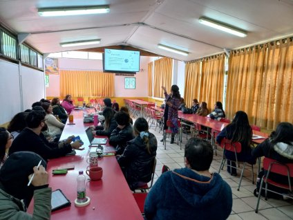 Programa de interculturalidad PUCV realiza charla sobre procesos migratorios de estudiantes extranjeros