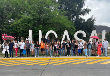 Estudiantes PUCV comparten experiencias y conocimientos en encuentro internacional en Argentina