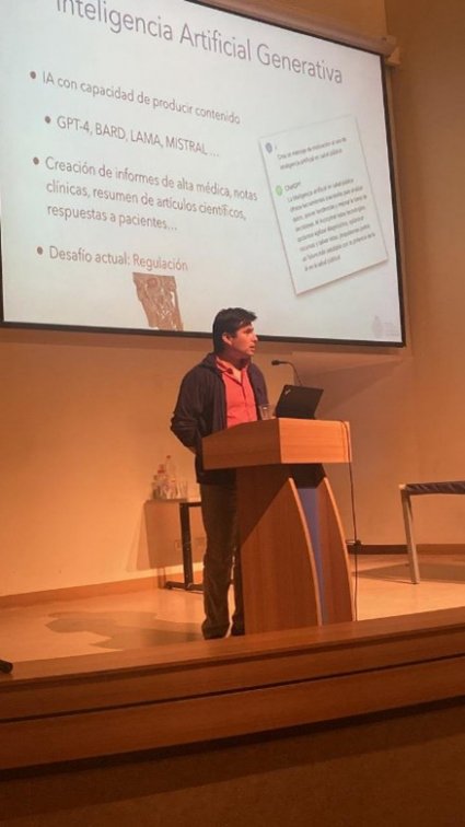 Profesor del Instituto de Estadística realiza charla sobre IA en Hospital de Puerto Montt