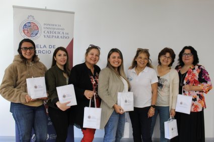 Escuela de Comercio y SERCOTEC, realizaron jornada de asesoramiento tributario para emprendedores de la Región