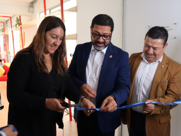 Escuela de Pedagogía de la PUCV inaugura sala creativa que busca potenciar la innovación, el emprendimiento y la internacionalización de sus estudiantes