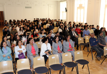 Derecho PUCV da la bienvenida a estudiantes de primer año