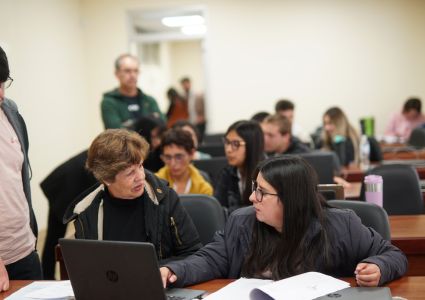 Feria Emprendimiento Pyme: Asesoria Integral Tributaria a contribuyentes de primera categoría.