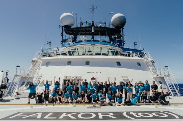 Estudiante de Oceanografía PUCV finaliza su práctica profesional en importante expedición de la Schmidt Ocean Institute