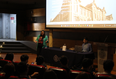 Comisión CAHVDA informa a estudiantes de Contador(a) Auditor(a) sobre mecanismos de denuncia y acompañamiento en la PUCV