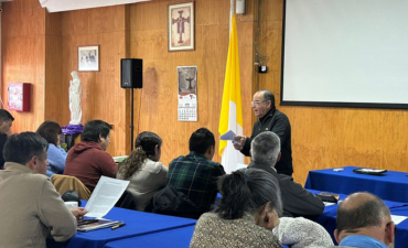 Profesor Emérito de Teología PUCV dictó conferencia en inauguración de Escuela de Diáconos en Villarrica