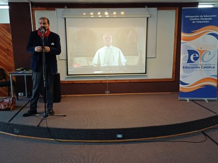 Académico de Teología PUCV participa en encuentro formativo para educadores de la fe en la Diócesis de Valparaíso