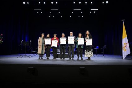 Facultad Eclesiástica de Teología PUCV participó en ceremonia de Reconocimiento a Académicos y Académicas de la Universidad
