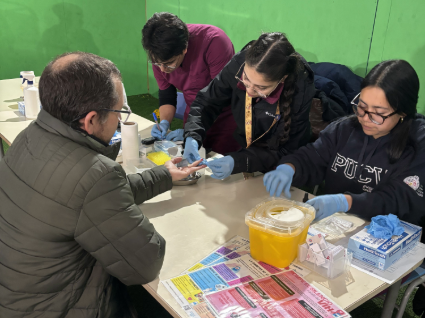 Tecnología Médica PUCV realiza operativo de Salud en Cerro Merced