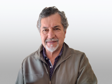 Alumni recopiló valiosa información sobre los orígenes del atletismo en Chile