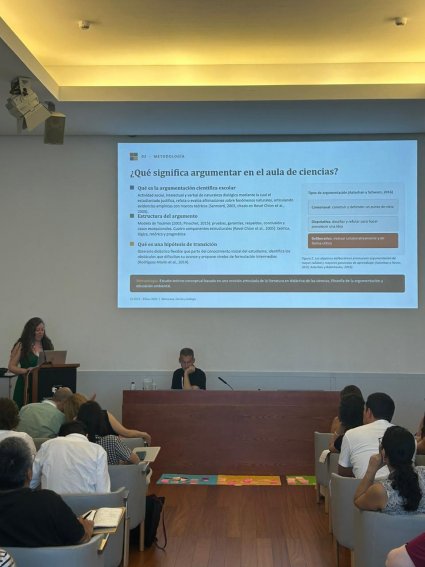 Profesora Joyce Maturana participó en congreso sobre Didáctica de las Ciencias Experimentales en España